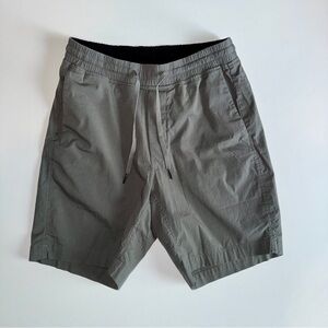 Lululemon Athletica Sage Gray Athletic Shorts Lightweight Elastic Waist Size Sm